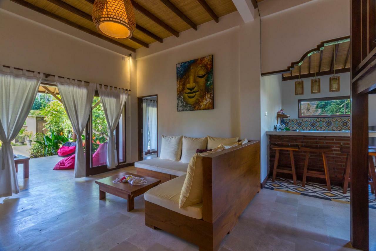 Gayatri Hidden Oasis Amed